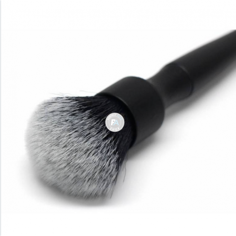 SYNTHETIC DETAILING BRUSH (SYNTHÉTIQUE) - BLACK